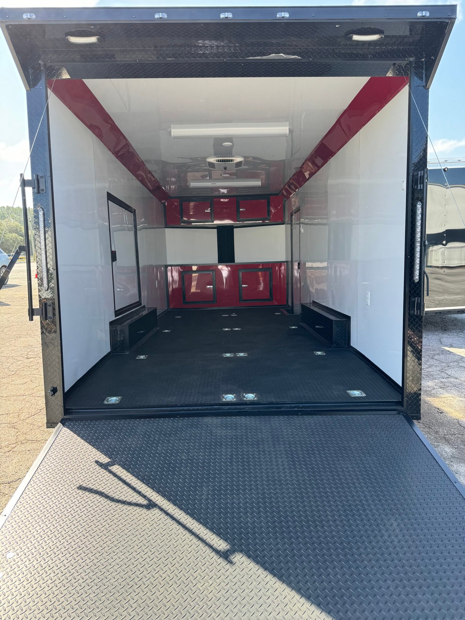 Fast Cargo Red 8.5x20 Race Car Trailer for Sale